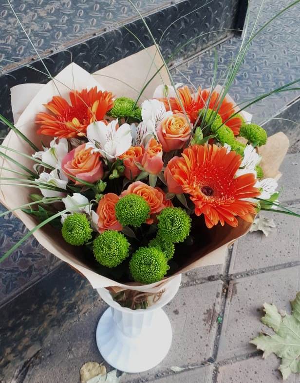 Букет цветов из: Герберы, Хризантемы, Альстромерии и Розы в Лисках