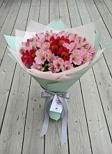 Букет цветов из:  Альстромерии в Лисках