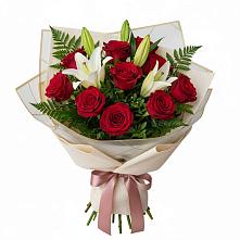 Букет цветов из:  Лилии и Розы в Лисках