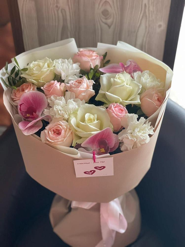 Букет цветов из: Орхидеи, Розы и Гвоздики в Лисках