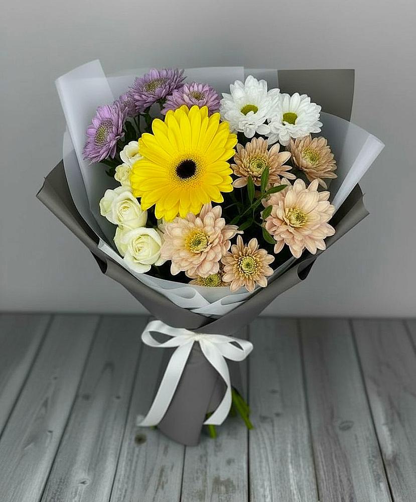 Букет цветов из: Розы, Герберы и Хризантемы в Лисках