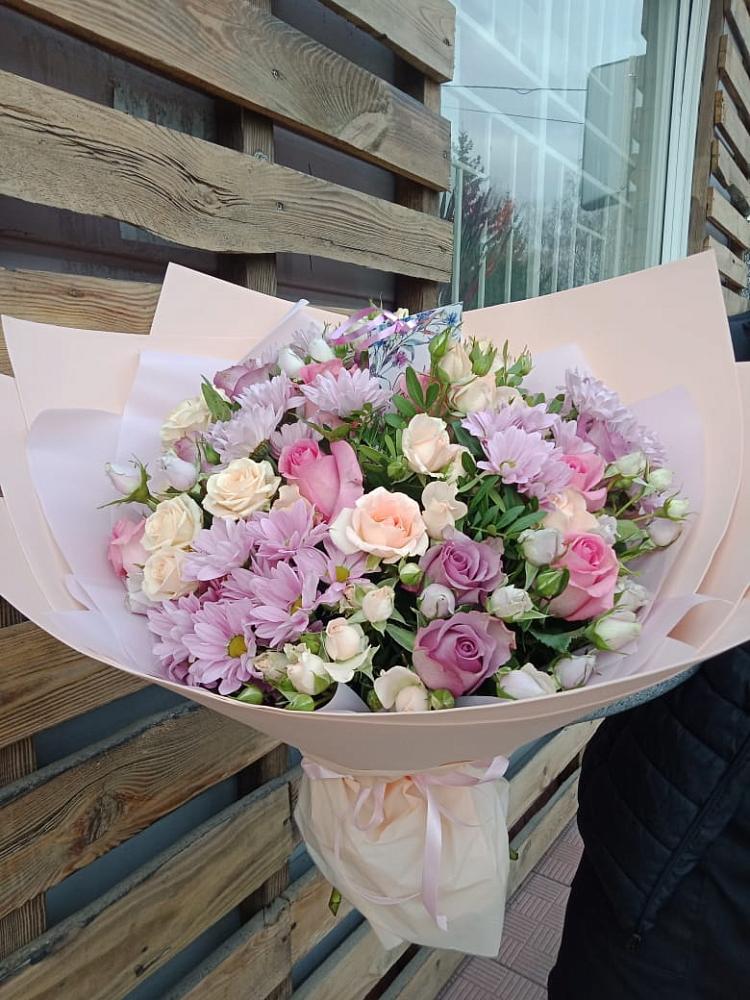 Букет цветов из: Розы и Хризантемы в Лисках