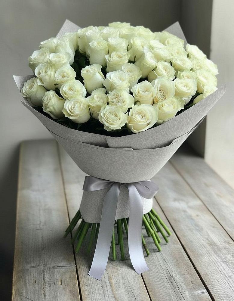 Букет 35 Белых роз в Лисках