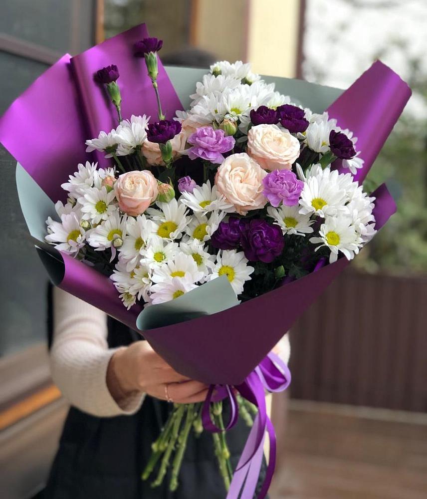 Букет цветов из: Хризантемы, Гвоздики и Розы в Лисках