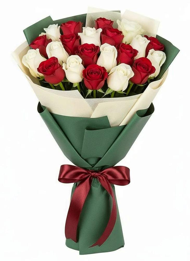 Букет Микс из красных и белых роз в Лисках