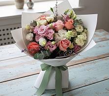 Букет цветов из:  Розы, Лизиантусы и Гвоздики #REPLACE_PRED# Лисках