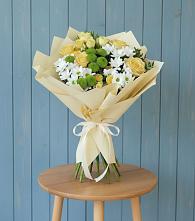 Букет цветов из:  Хризантемы и Розы в Лисках