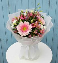 Букет цветов из:  Герберы, Альстромерии и Лизиантусы в Лисках