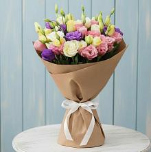 Букет цветов из:  Лизиантусы в Лисках