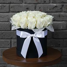 Цветочная композиция из Розы в шляпной коробке #REPLACE_PRED# Лисках