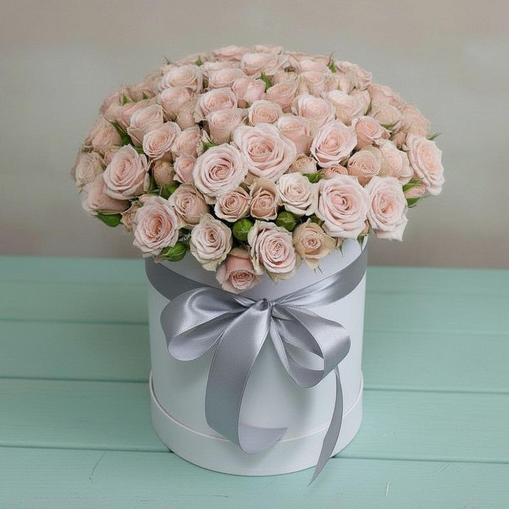 Цветочная композиция из Розы в шляпной коробке в Лисках